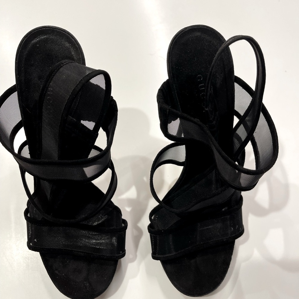 Barely used Gucci 37.5 heels